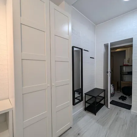 Hostel Fabryczna Station And Łódź