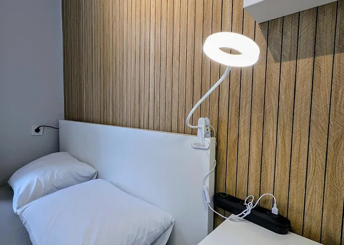 Fabryczna Station And Hostel